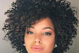 Four Reasons Why Your Curly Hair Isn't Growing Long